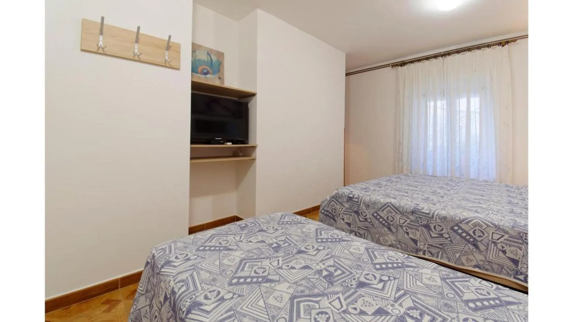 Comfortable Apartment In Umag With Parking Space Murine